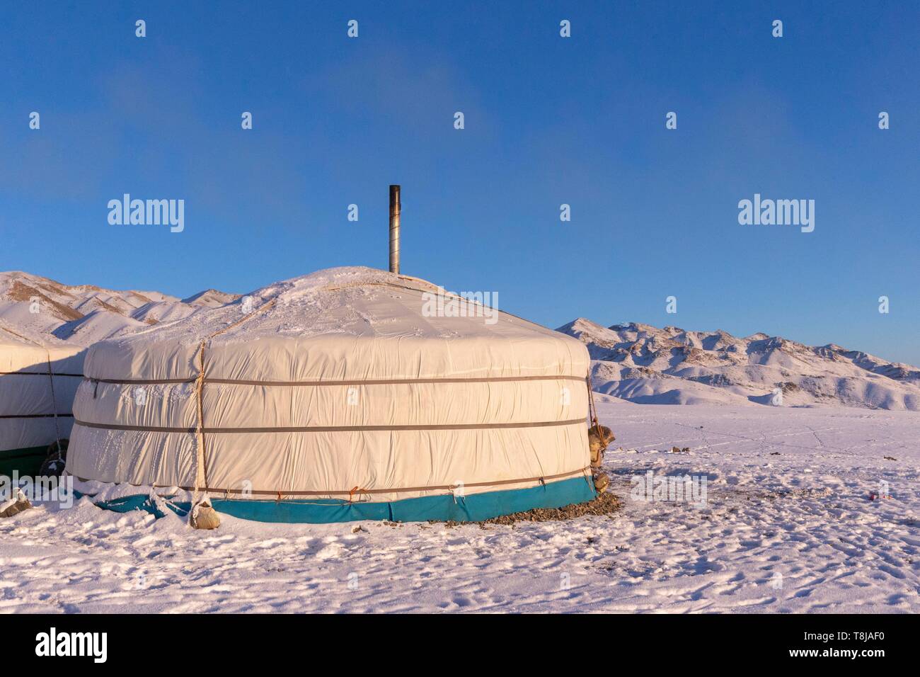 La Mongolie, à l'ouest de la Mongolie, Altaï, Yourte dans la neige Banque D'Images