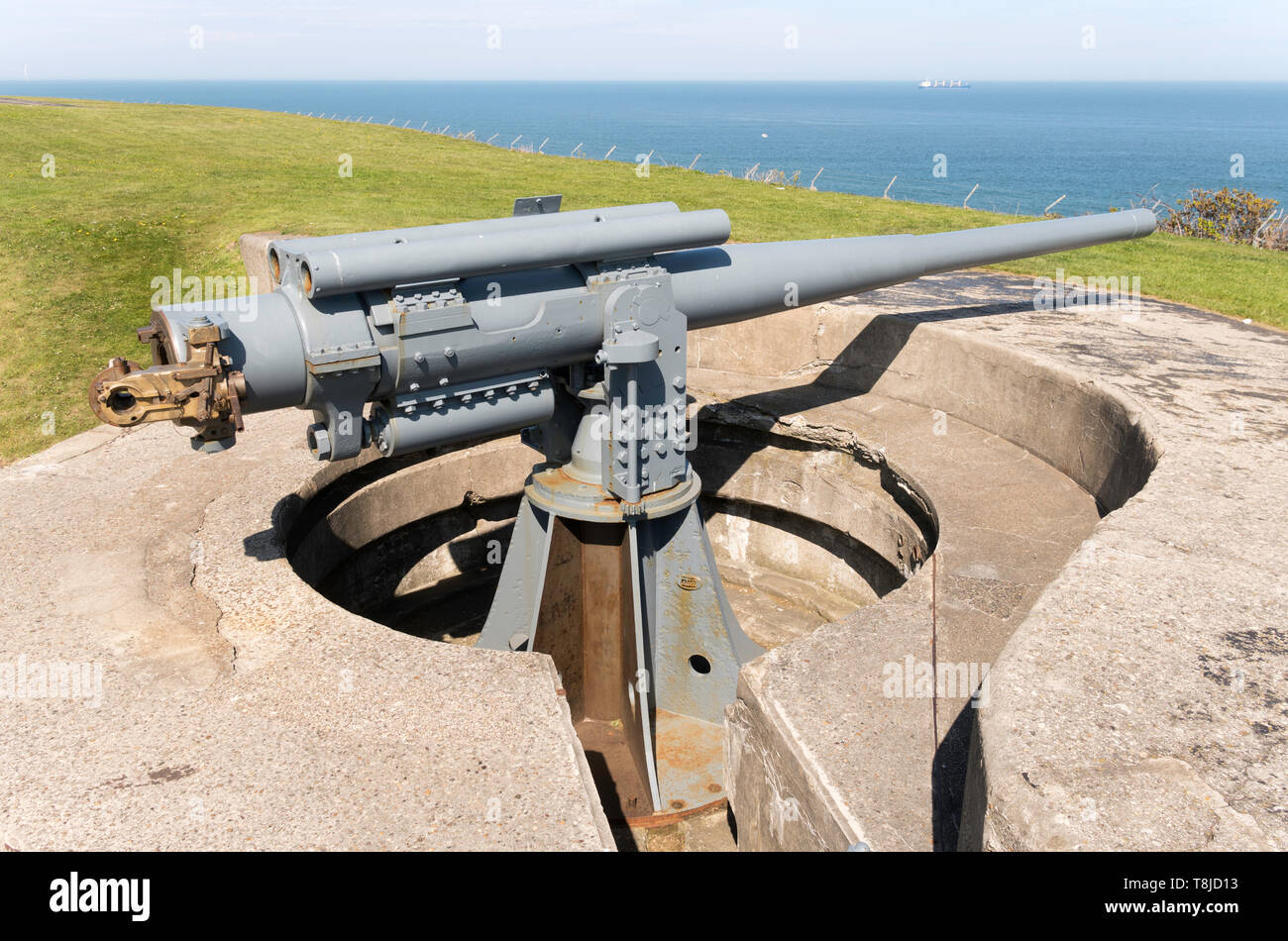 1943 Vickers se chargeant par le canon de 6 pouces à Tynemouth, Angleterre du Nord-Est, Royaume-Uni Banque D'Images