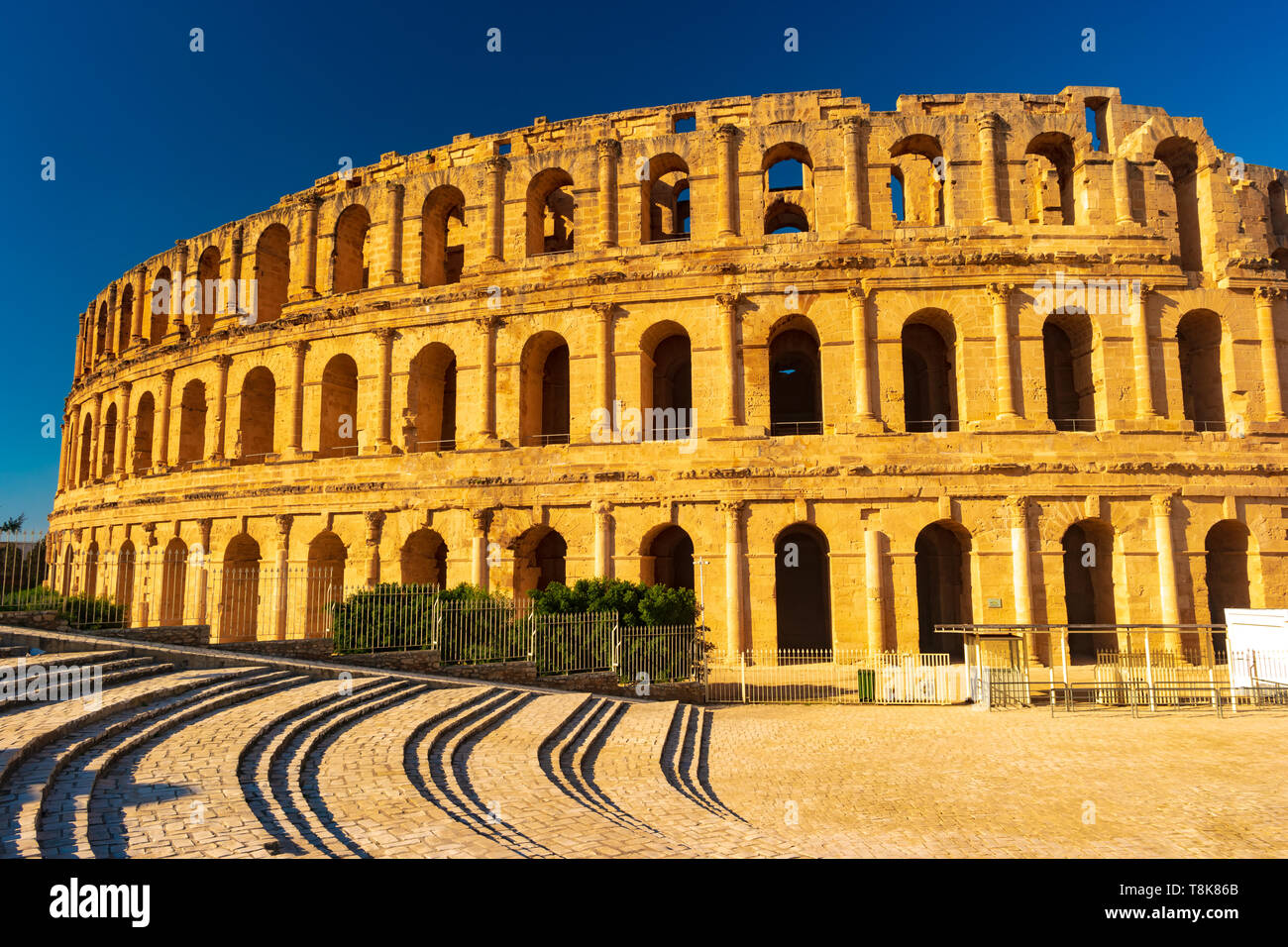 L'amphithéâtre romain de El Jem à Thysdrus El-Jem ou, une ville dans le gouvernorat de Mahdia en Tunisie. L'une des principales attractions de la Tunisie et du Nord un Banque D'Images