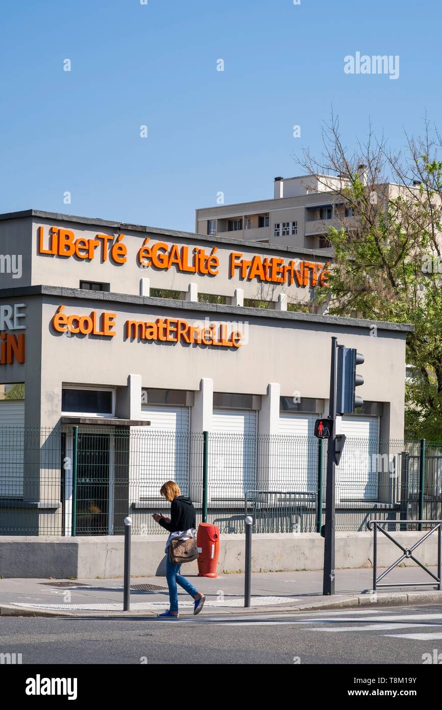 France, Rhône, Villeurbanne, rue Alfred Brinon, école maternelle Banque D'Images