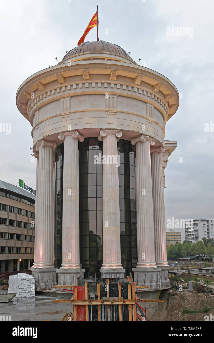 Skopje, Macédoine - 16 septembre 2012 : Nouveau Bâtiment Du Musée Archéologique durant la construction à Skopje, Macédoine. Banque D'Images