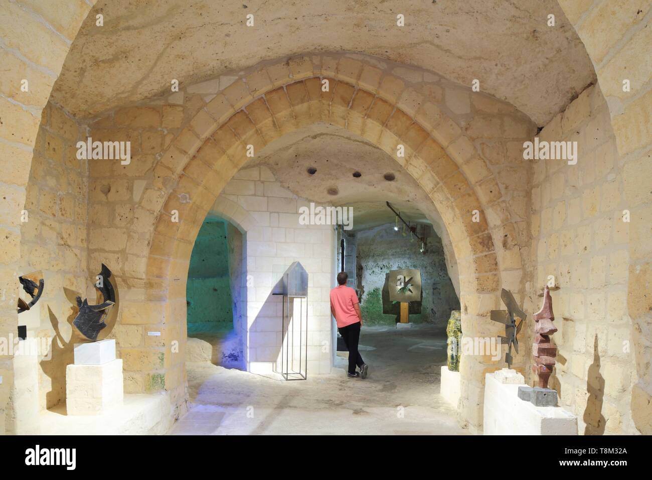L'Italie, la Basilicate, Matera, vieille ville troglodytique classée au Patrimoine Mondial de l'UNESCO, Capitale européenne de la Culture 2019, Sassi di Matera Sasso, le Dodici Lune, MUSMA (Museo della Scultura Contemporanea) logés dans le Palais Pomarici (17ème siècle) Banque D'Images