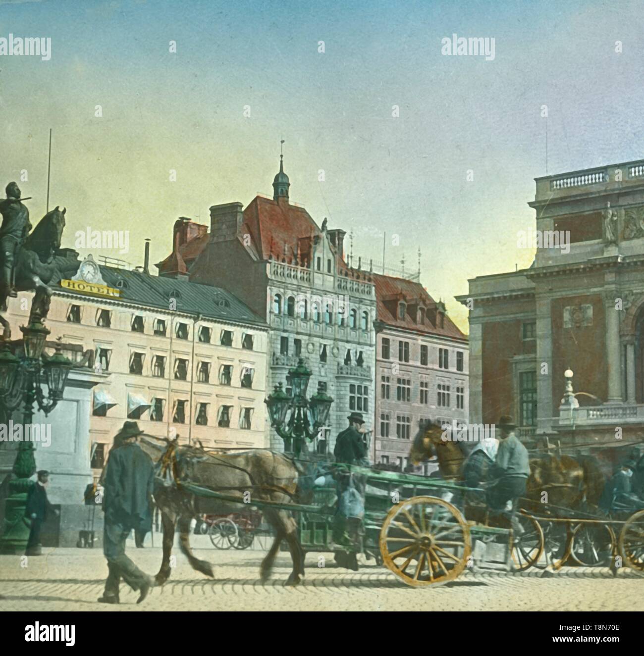 La place Gustav Adolf, Stockholm, Suède, fin du xixe ou début du xxe siècle. Organisateur : Fradelle & Young. Banque D'Images