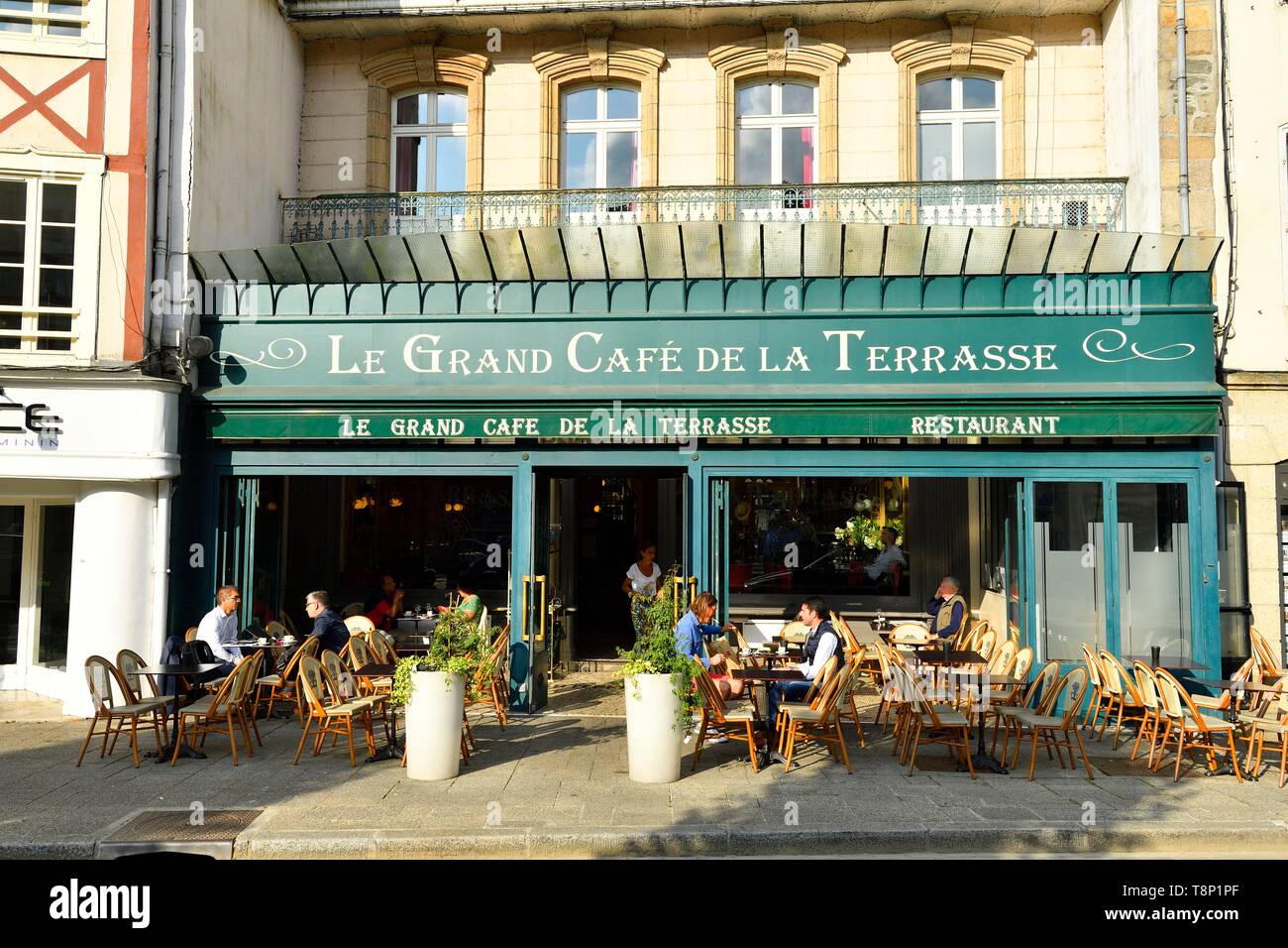 La France, Finistère, Morlaix, place des Otages, Le Grand Cafe de la Terrasse Banque D'Images