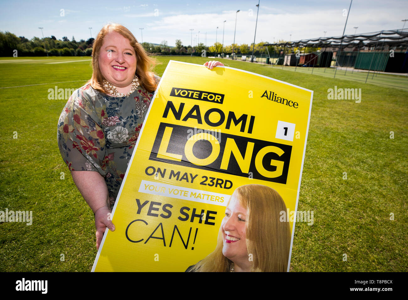 Chef du parti Alliance Naomi longtemps pendant le lancement de son offre pour l'un de l'Irlande du Nord trois sièges au Parlement européen à CIYMS les terrains de sport, dans l'est de Belfast. Banque D'Images