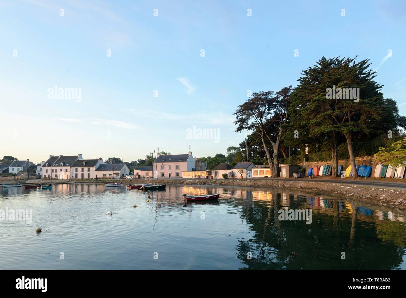France, Morbihan, Sarzeau, le port de Logeo au lever du soleil Banque D'Images