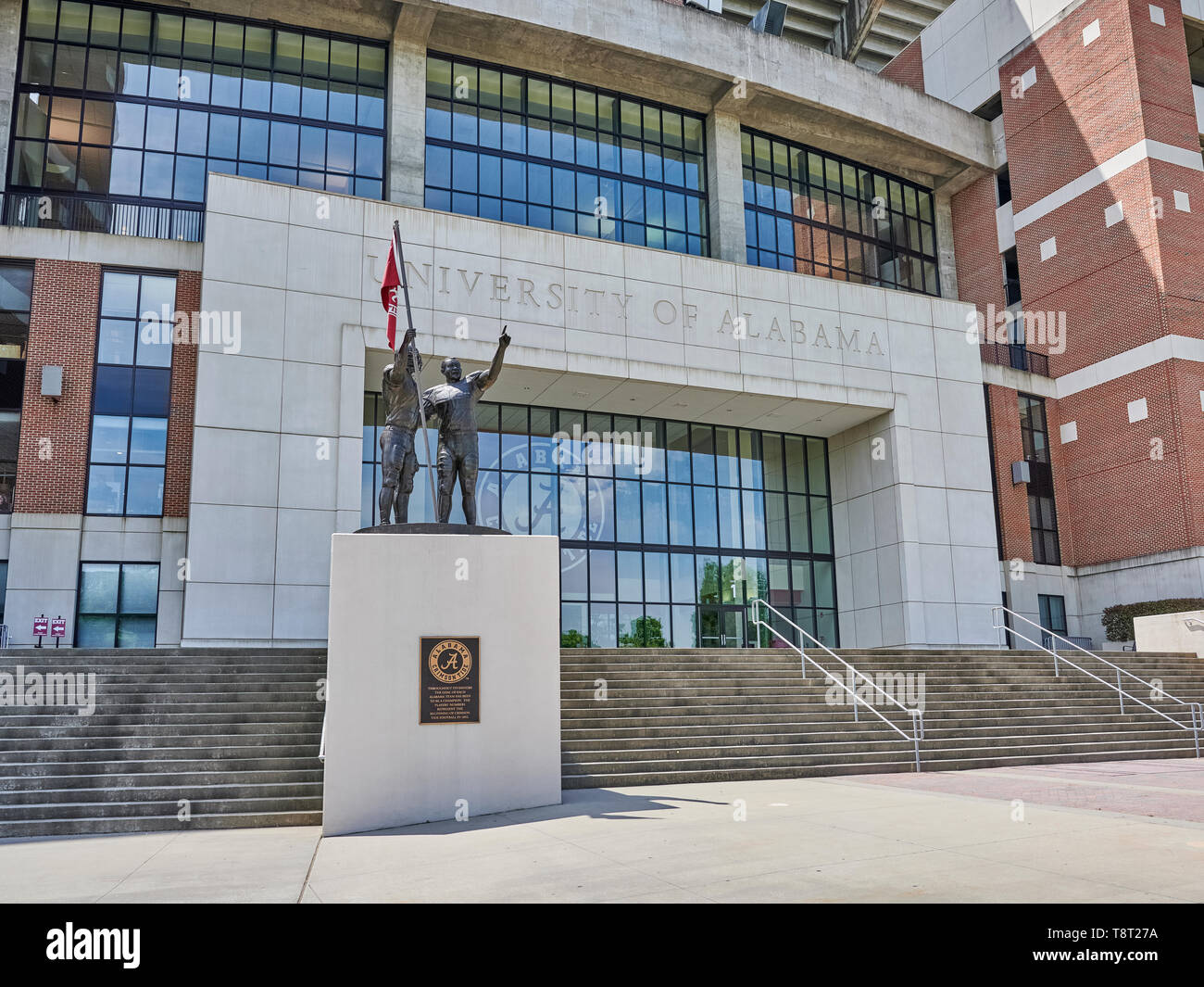 Entrée extérieure avant de Bryant - Denny Stadium, le stade de football, pour l'Université d'Alabama à Tuscaloosa Alabama, Etats-Unis. Banque D'Images