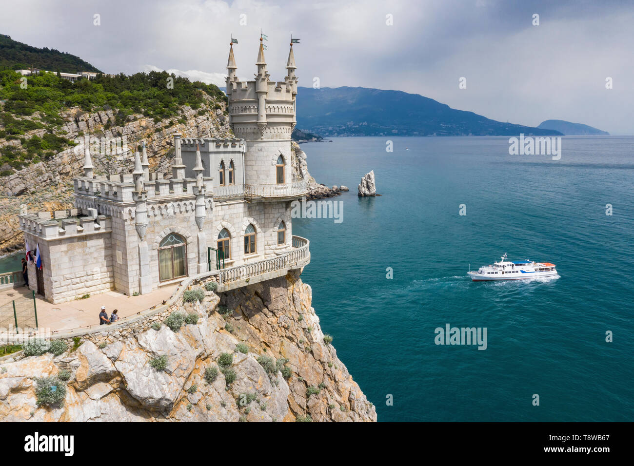 Vue supérieure du château 'Swallow's nest" et la côte de la mer Noire de la péninsule de Crimée Banque D'Images