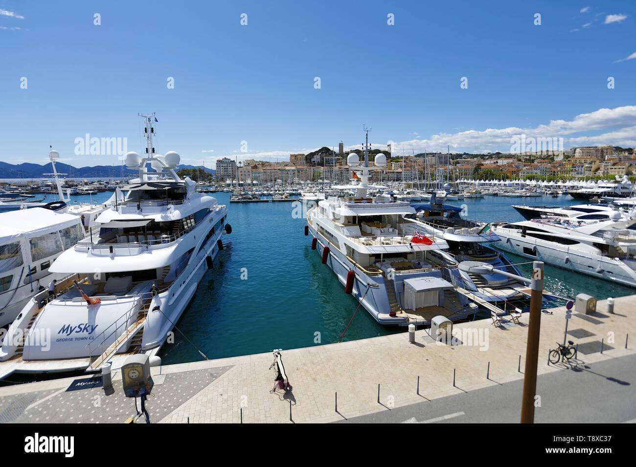 Cannes, France. 13 mai, 2019. Der Yachthafen während des Festival de Cannes 2019/72. Internationale Filmfestspiele von suis Cannes Palais des Festivals. Cannes, 13.05.2019 | Conditions de crédit dans le monde entier : dpa/Alamy Live News Banque D'Images