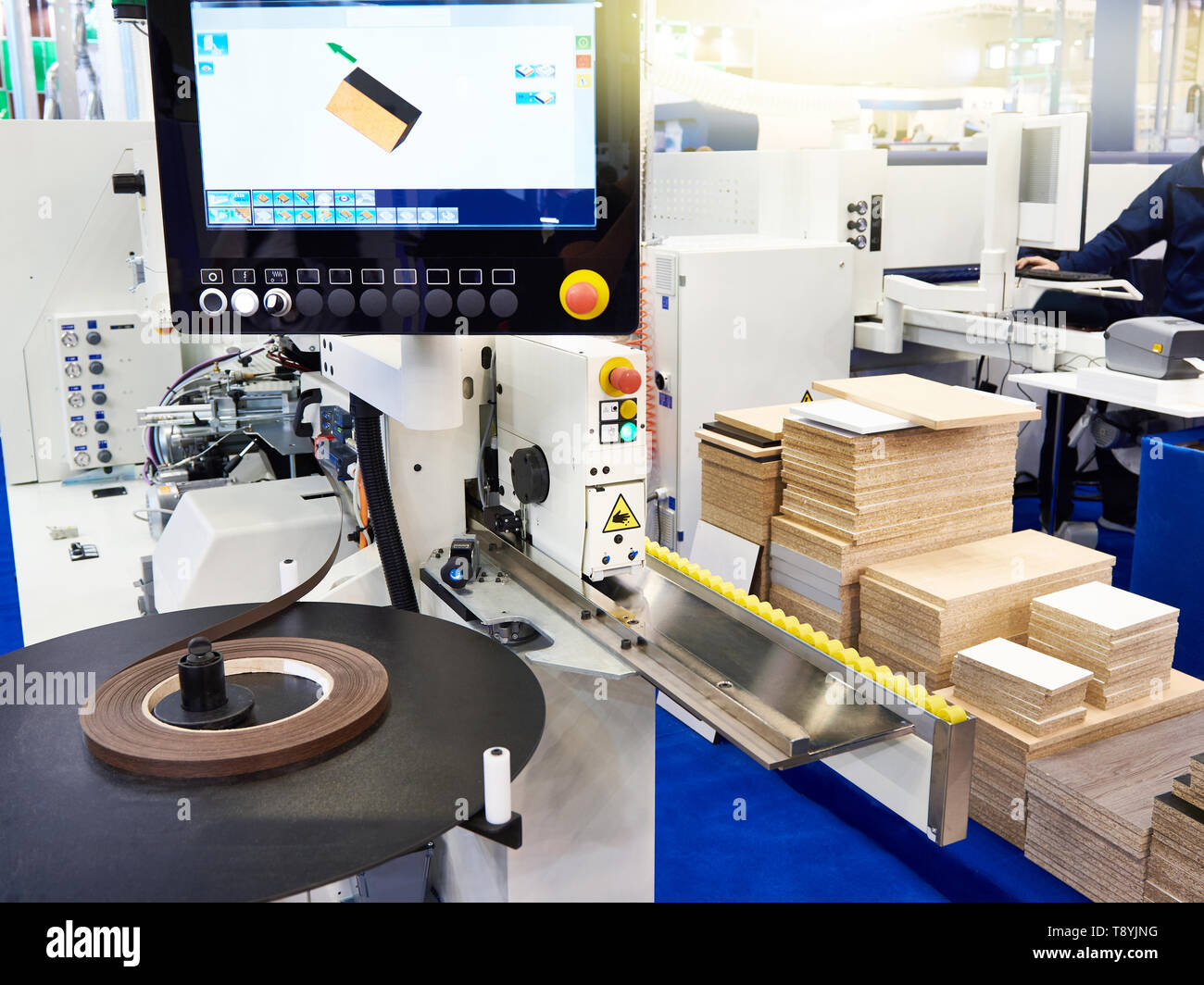 Avantage automatique simple face, les bagueurs sur factory Banque D'Images Avantage automatique simple face, les bagueurs sur factory Banque D'Images