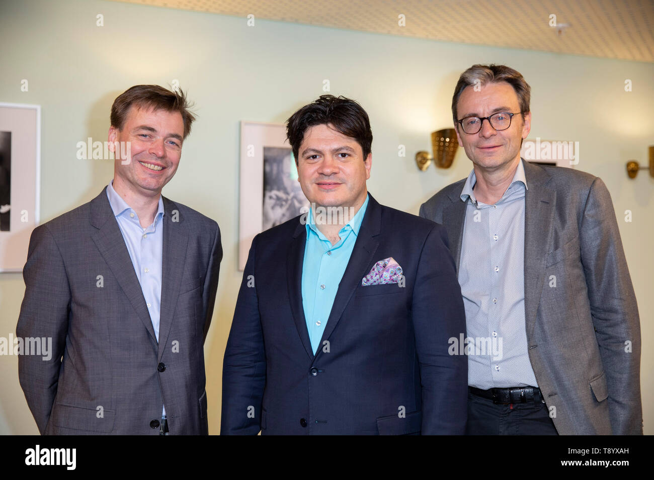 Siegwald Bütow, Cristian Măcelaru, Christoph Stahl beim Photocall im Funkhaus Wallrafplatz WDR-am. Köln, 14.05.2019 Banque D'Images