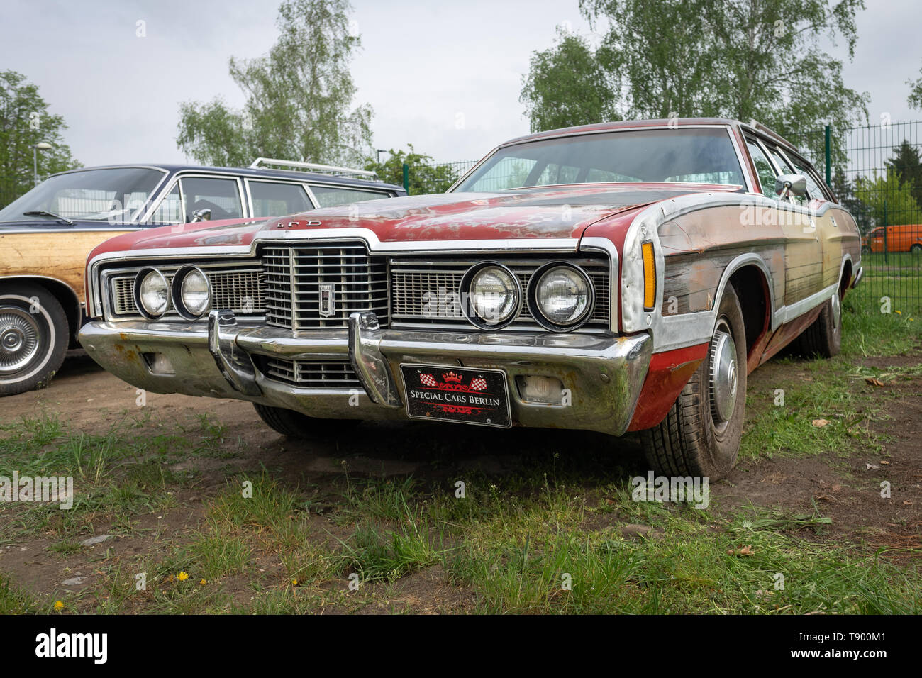 BERLIN - 27 avril 2019 : Full-size station wagon Ford LTD Country Squire, 1972 Banque D'Images