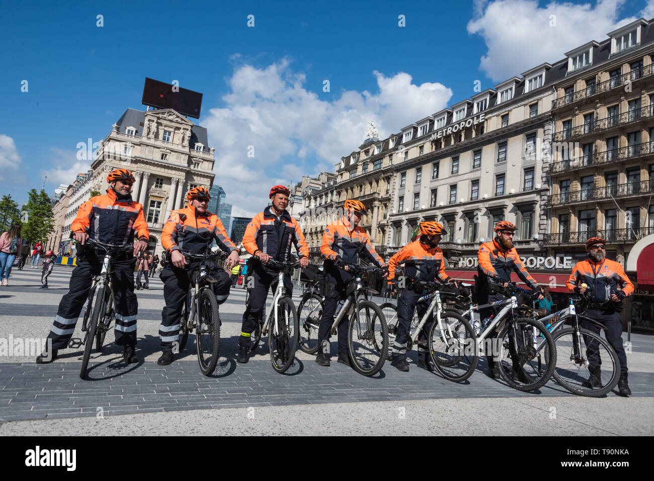 Brussels, Bruxelles, Place de Brouckere, Fahrradpolizei - Bruxelles, Place de Brouckere, la police sur les bicyclettes Banque D'Images