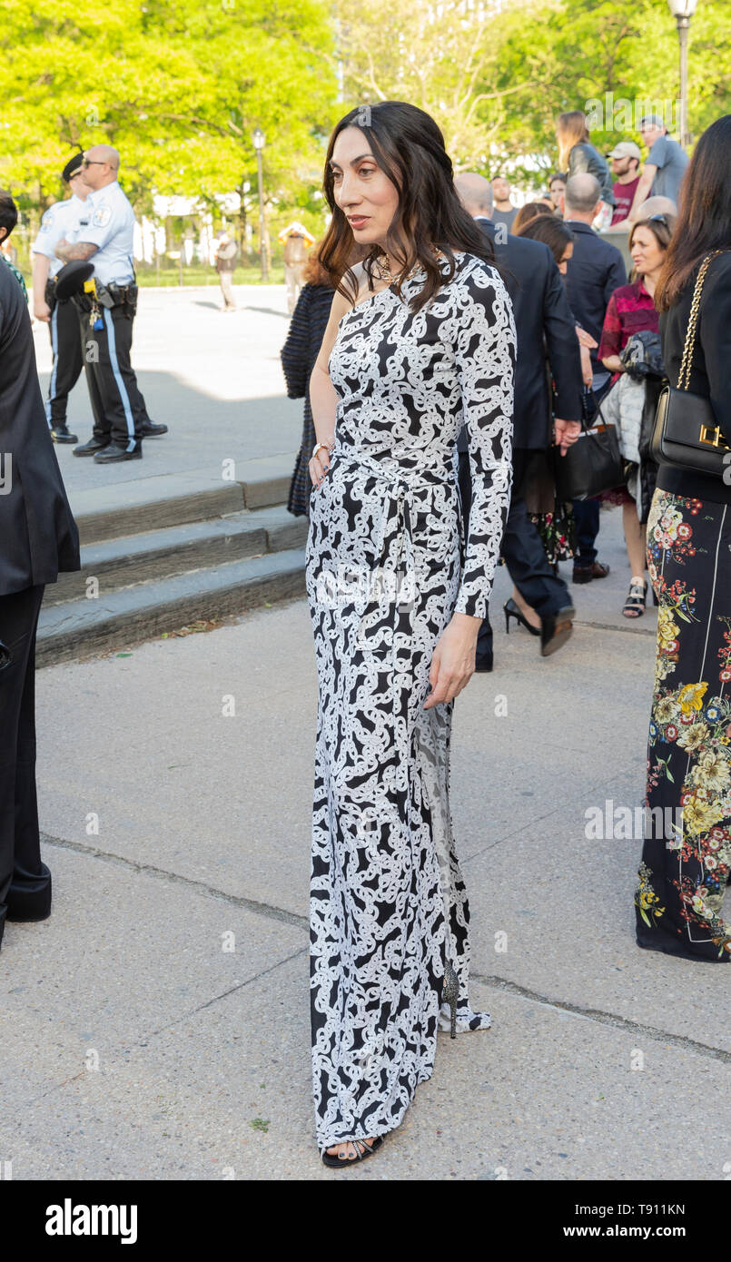 New York, NY - 15 mai 2019 : Anh Duong arrive à la Statue de la liberté Fête d'ouverture du Musée à Battery Park Banque D'Images