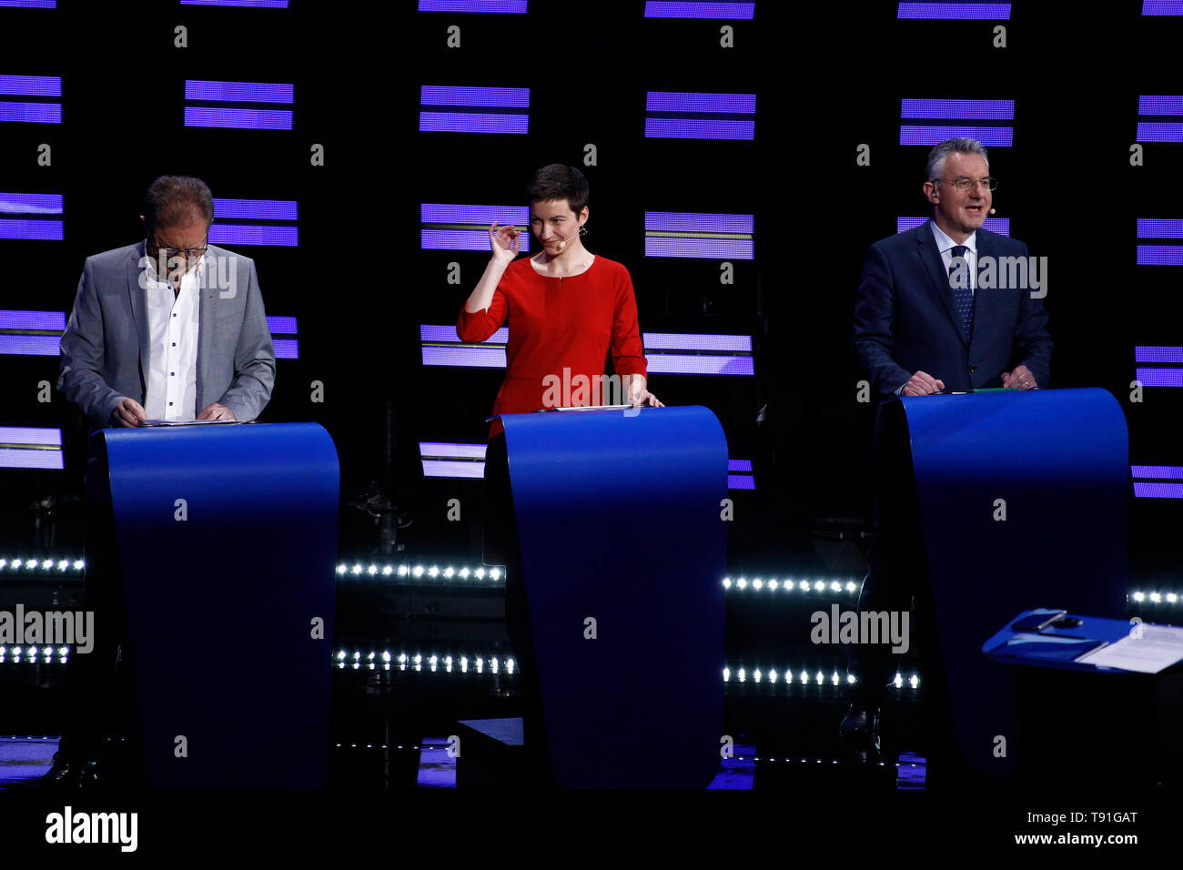 Bruxelles, Belgique. 15 mai, 2019. Candidats pour les prochaines élections, le président de la Commission européenne, se préparer sur scène avant la présidentielle de l'Eurovision, débat au Parlement européen. Credit : ALEXANDROS MICHAILIDIS/Alamy Live News Banque D'Images