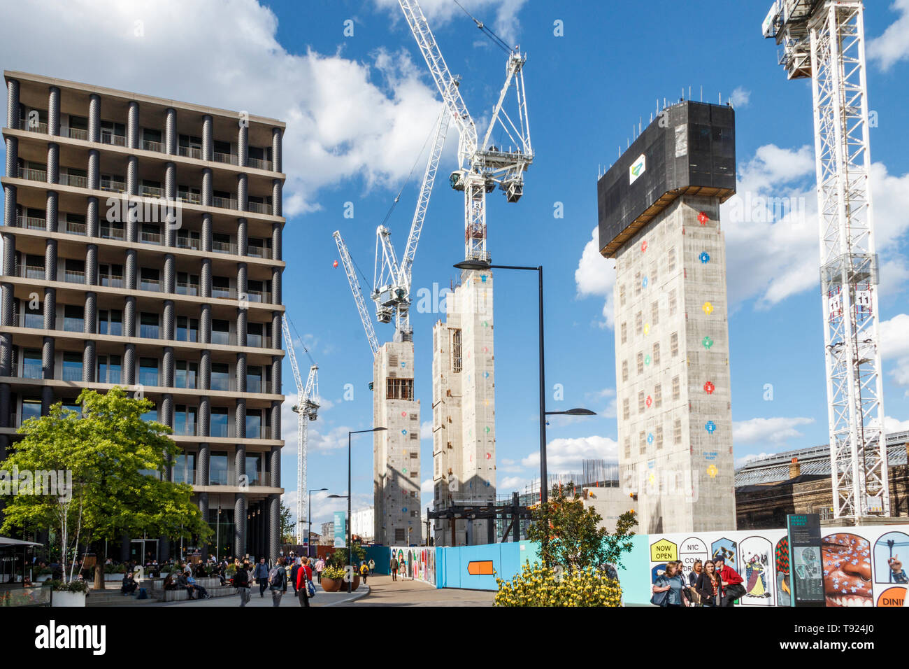 Poursuite de travaux de réaménagement de King's Cross, Boulevard du Roi, Londres, Royaume-Uni, 2019 Banque D'Images