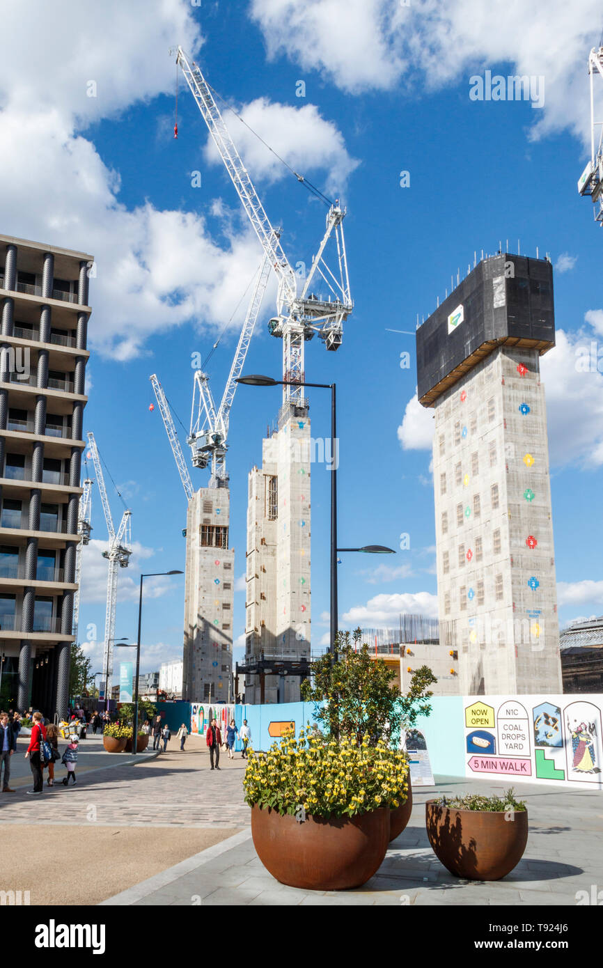 Poursuite de travaux de réaménagement de King's Cross, Boulevard du Roi, Londres, Royaume-Uni, 2019 Banque D'Images