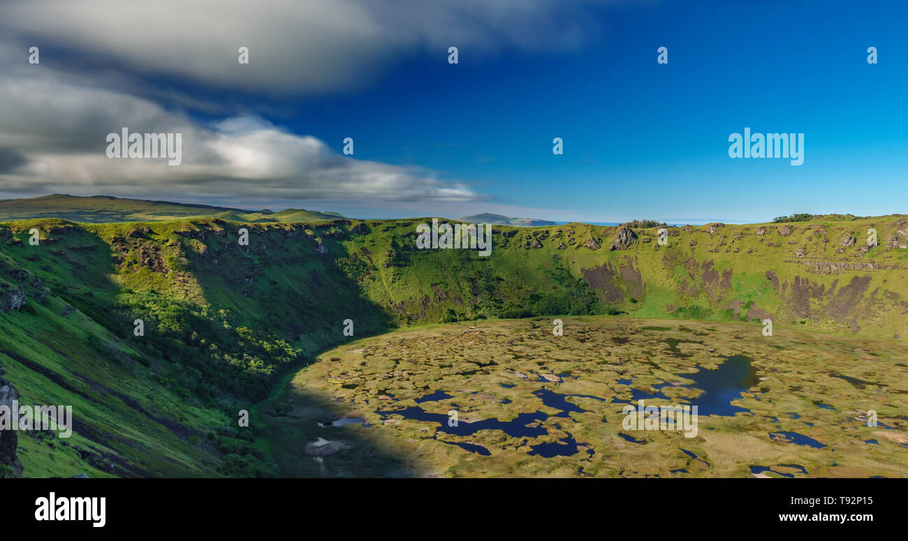 Rano Kau cratère volcanique ultra longue exposition Banque D'Images