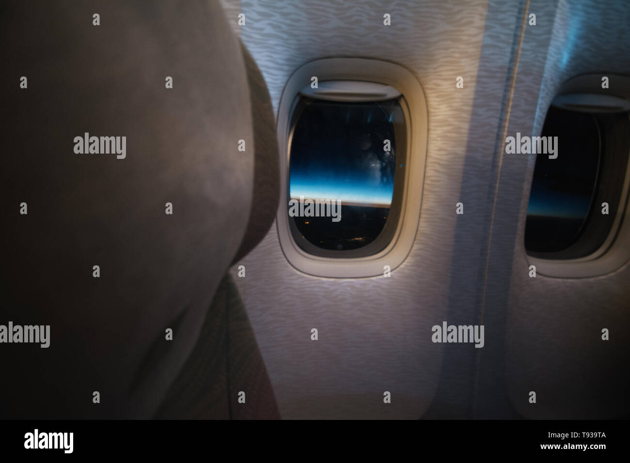 Sonnenaufgang im Flugzeug über Afrika dans un Airbus A 380 Banque D'Images