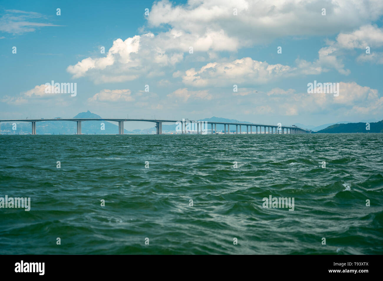 La traversée de la mer le plus long pont au monde - la connexion de Hong Kong, Zhuhai et Macao Banque D'Images