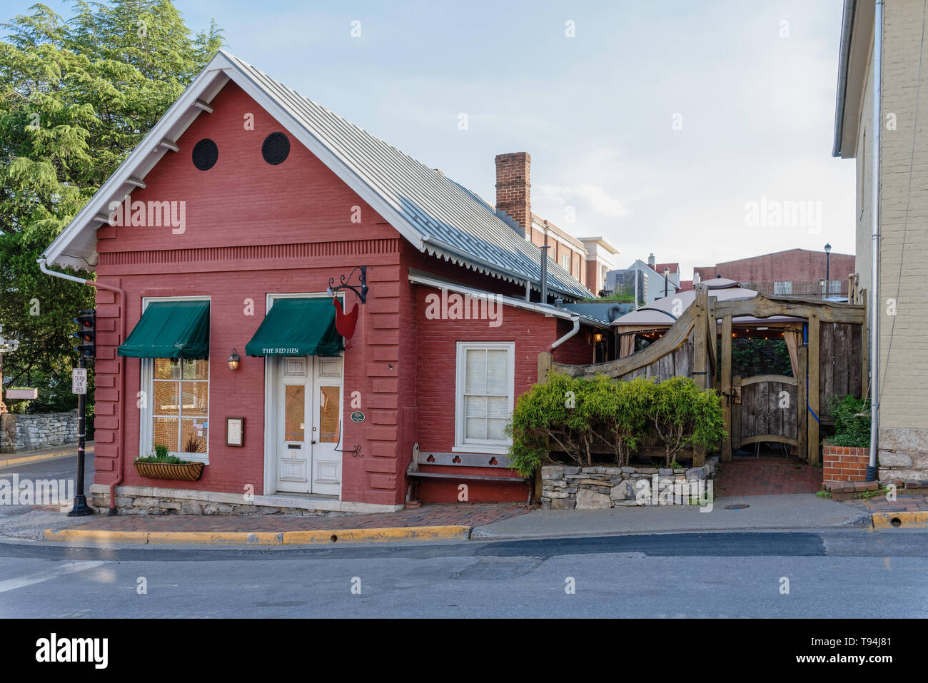 Lexington, VIRGINIE - 24 Avril 2019 : la poule rousse est un restaurant local qui sert de Shenandoah, la ferme à la table traditionnelle et a été rendu célèbre par un con Banque D'Images