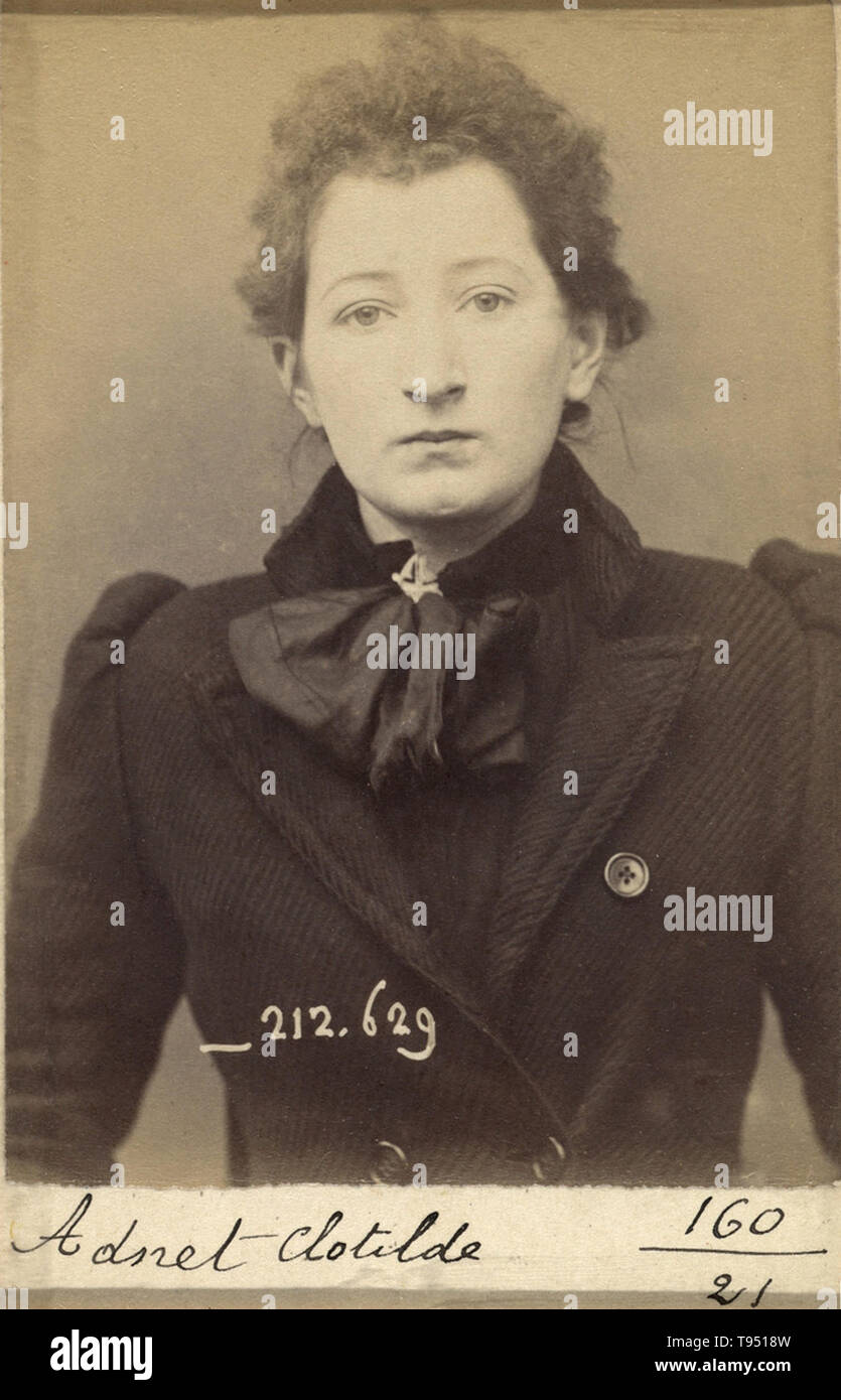 Trombinoscope des anarchistes soupçonnés par Alphonse Bertillon (Français, 1853-1914), prises en 1891-95. Bertillon a commencé sa carrière comme commis au bureau d'identification de la Préfecture de Police de Paris en 1879. Chargé de maintenir des dossiers de police fiable des délinquants, il a développé le premier système moderne de l'identification criminelle. Banque D'Images