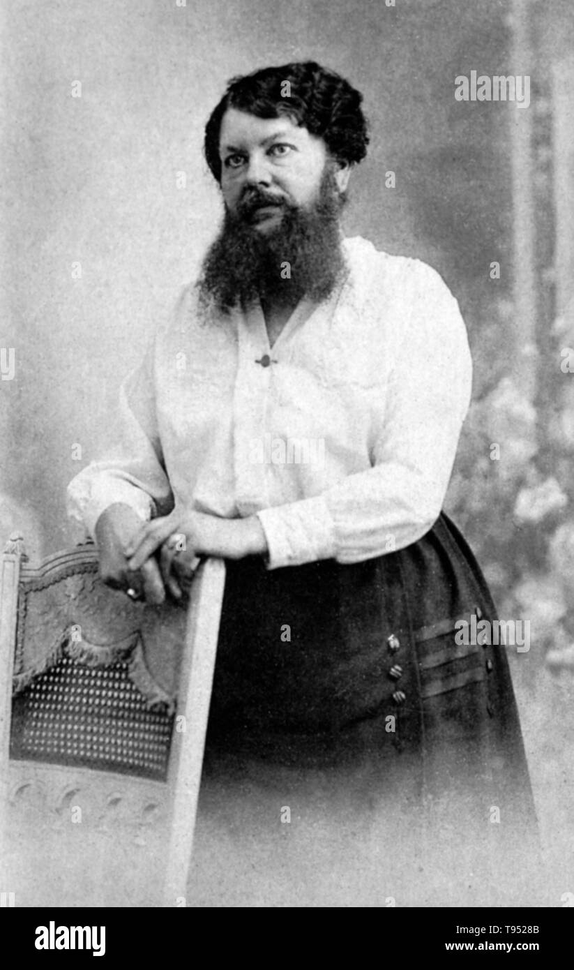 Clémentine Clatteaux Delait (5 mars 1865 - 5 Avril, 1939) était une femme à barbe français. Son visage a commencé à cultiver alors qu'elle était une adolescente. En 1885, elle a épousé un boulanger local, a changé son nom à Delait et ouvert un café et une boulangerie dans le village de taon-les-Vosges. Jusqu'à ce moment avait Clémentine fit raser sa barbe chaque jour, mais tout en travaillant au café elle fait un pari avec un client de le laisser grandir. Banque D'Images