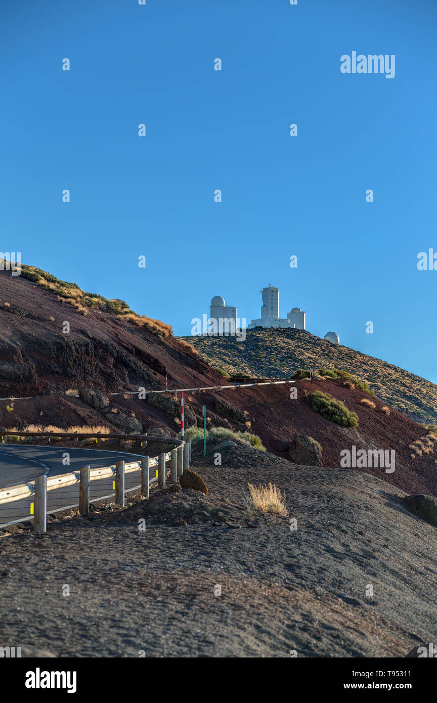 Observatorio Astronómico route de montagne et del Teide Banque D'Images