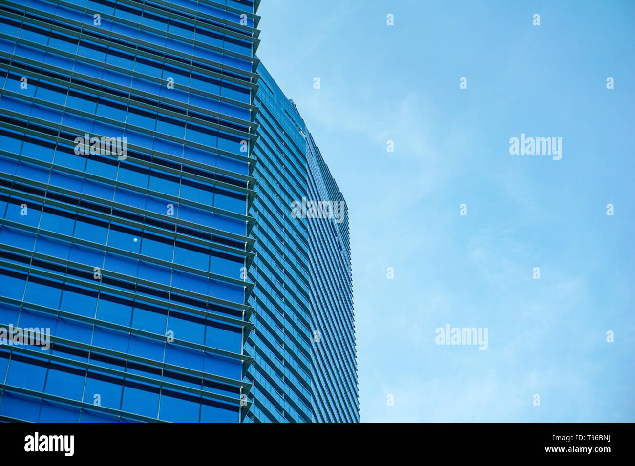 Des gratte-ciel, à la perspective de voir des entreprises modernes, des gratte-ciel, de vue du ciel paysage de bâtiment commercial Banque D'Images