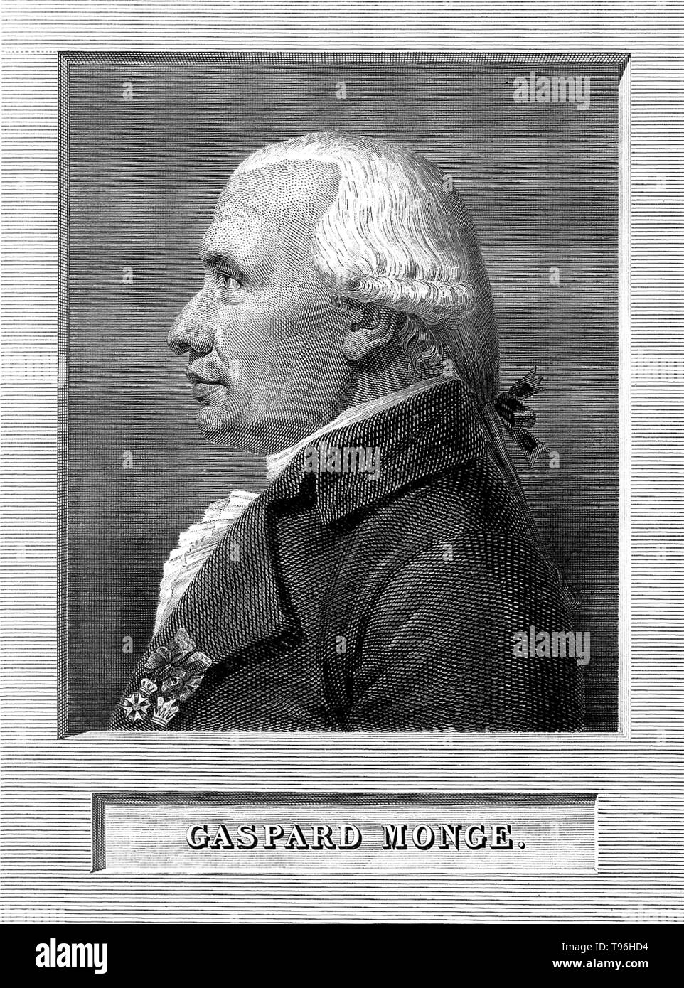Gaspard Monge, Comte de Péluse (9 mai 1746 - 28 juillet 1818) était un mathématicien français et l'inventeur de la géométrie descriptive. Après une année à l'École Royale, il a été invité à produire un plan d'une fortification de façon à optimiser son dispositif défensif. Il y a eu une méthode établie pour le faire, mais il a conçu une façon de résoudre les problèmes à l'aide de dessins. La valeur du travail a été reconnu, et ses aptitudes exceptionnelles ont été reconnus. Banque D'Images
