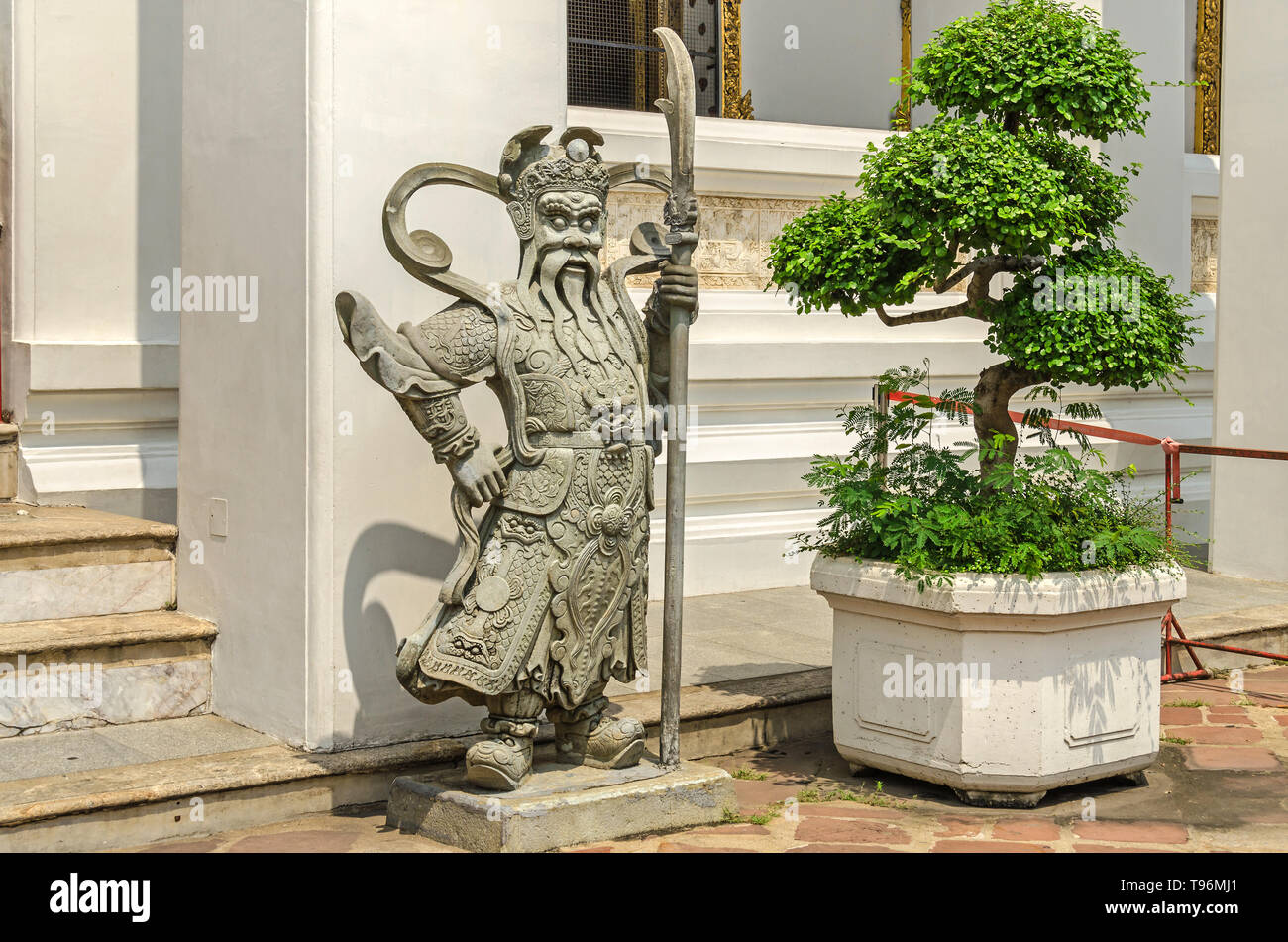Tuteur chinois figure à l'entrée de l'un des immeubles dans le Grand Palais à Bangkok, Thaïlande Banque D'Images