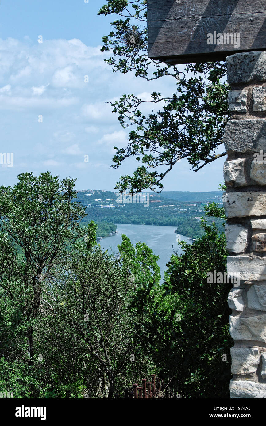 Voir l'horizon d'Austin au Texas avec Colorado River de Mt. Bonnell Banque D'Images