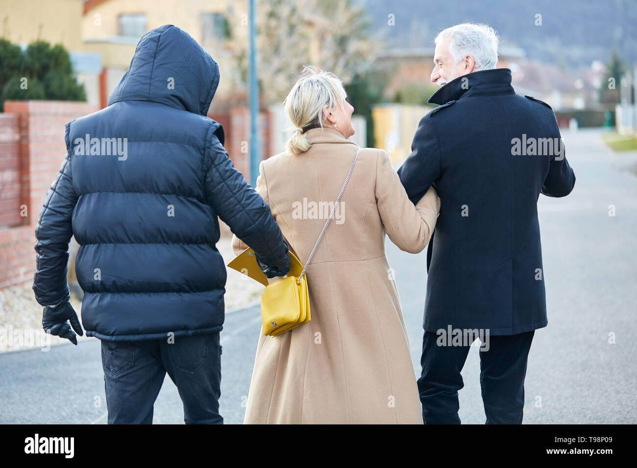 Le choix d'un voleur de sac sac à main d'une femme Banque D'Images