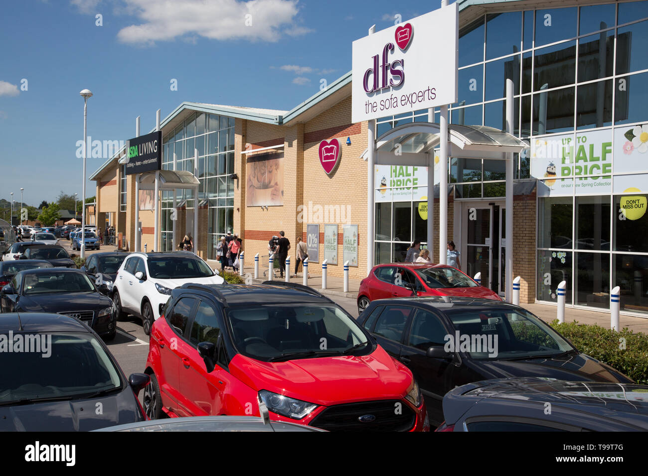 Glamorgan Vale Retail Park, Llantrisant Banque D'Images