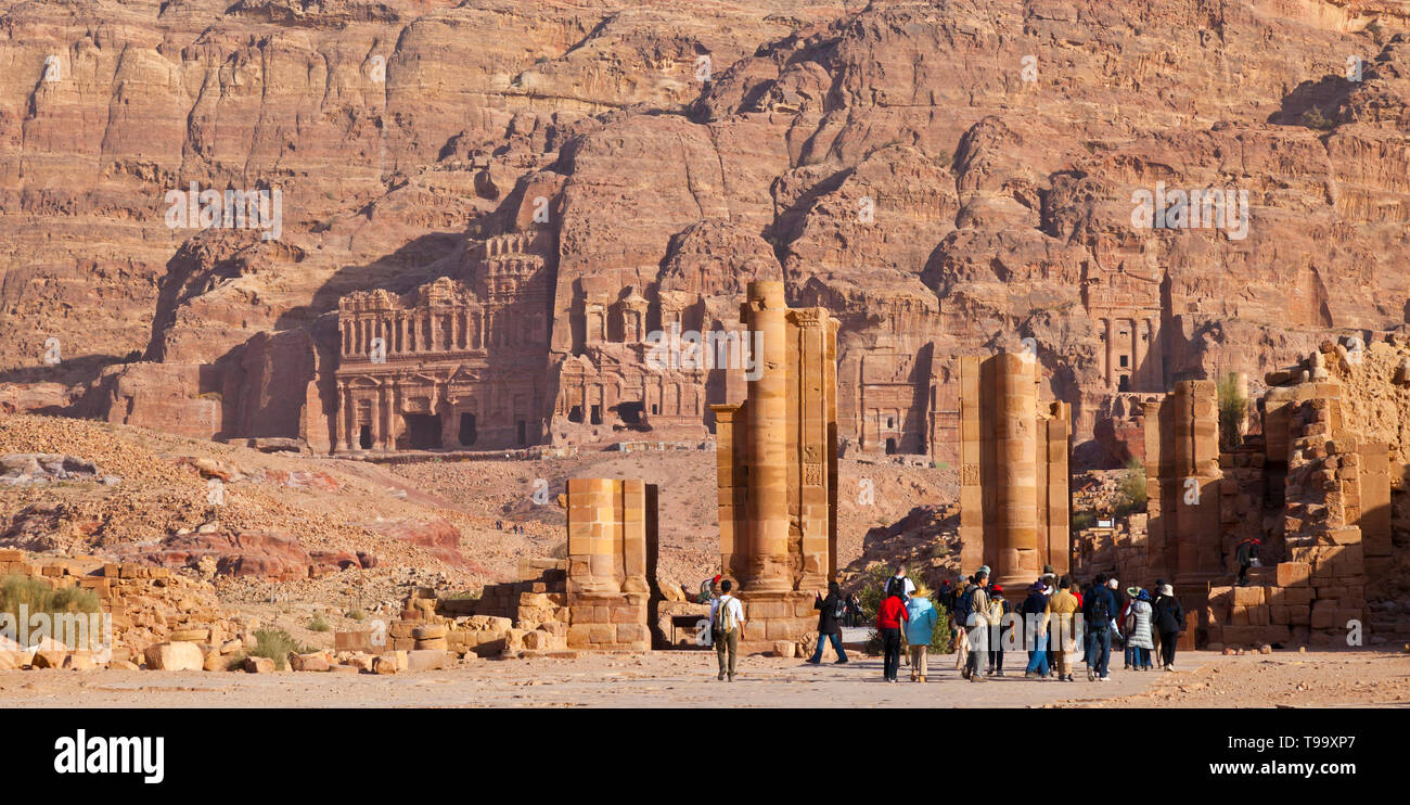 Vía Romana de Las Columnas, Petra, Jordanie, Oriente Medio Banque D'Images