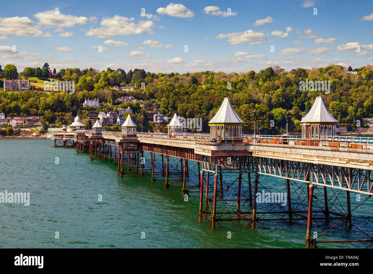 Garth Pier à Bangor, Pays de Galles du Nord regardant vers Anglesey. Banque D'Images