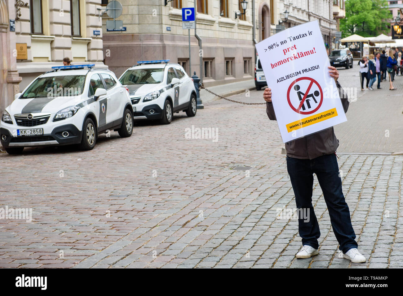 Riga, Lettonie. 17 mai 2019. Manifestation devant le Parlement de la Lettonie. Journée internationale contre l'Homophobie et Transophobia. Credit : Gints Ivuskans/Alamy Live News Banque D'Images