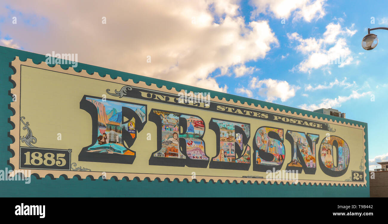 Timbre Fresno murale, à l'angle de Van Ness et Michel dans la peinture murale, le centre-ville de district de Fresno, Californie, USA. Banque D'Images