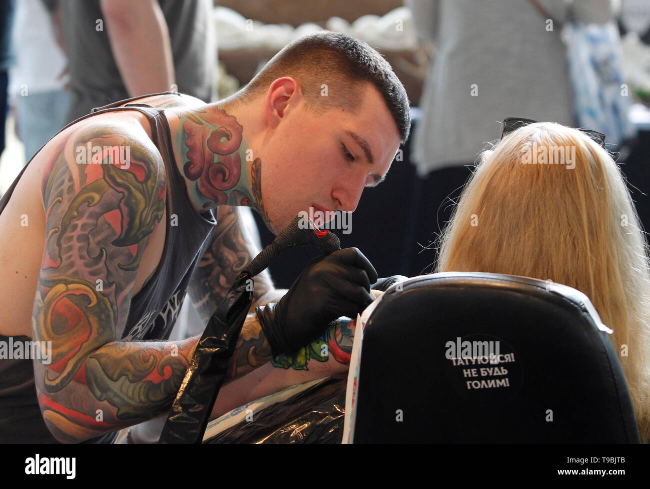 Tatoueurs Banque D Image Et Photos Alamy