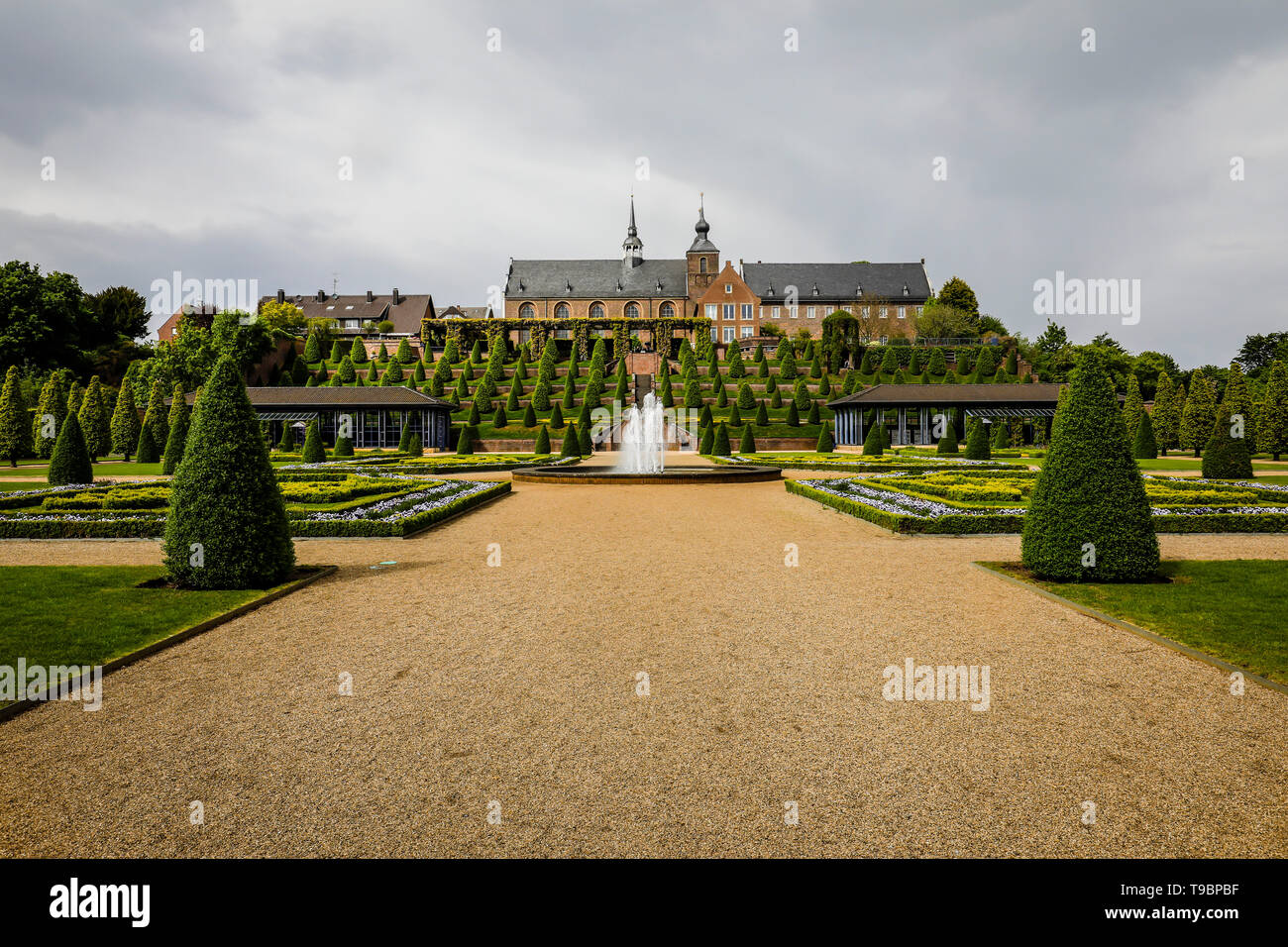 Kamp-Lintfort, Ruhr, Bas-rhin, Rhénanie du Nord-Westphalie, Allemagne - Les jardins en terrasses de Kamp Monastère sont le principal lieu de l'État Garde Banque D'Images