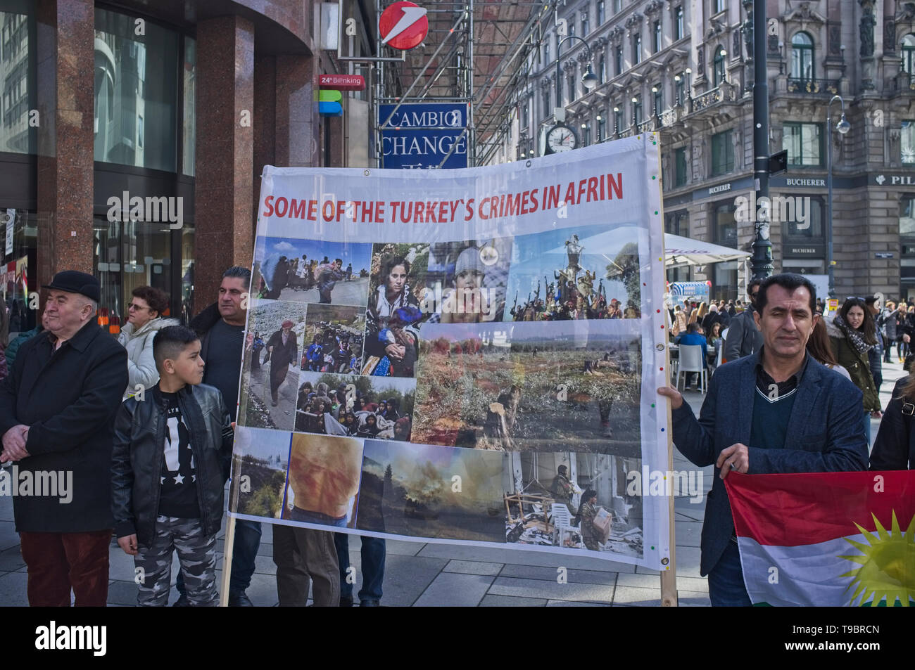 Peuple kurde pour protester contre les mesures prises par la Turquie, la Syrie Afrin Banque D'Images