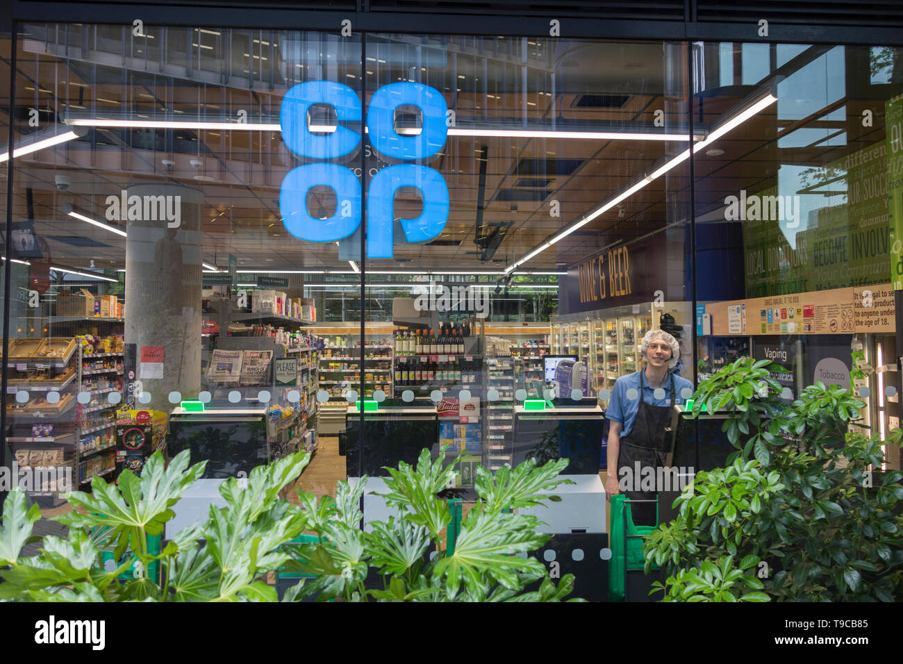 Co-Op Nourriture, Sumner Street, London, SE1, UK Banque D'Images