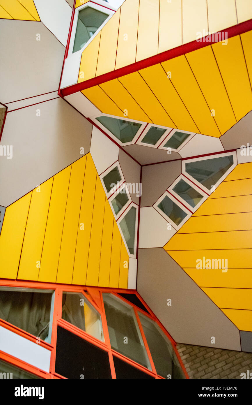 Maisons Cube Rotterdam - Piet Blom architecte - architecture moderne - Photographie - résumé résumé photo - Tourisme tourisme néerlandais aux Pays-Bas Banque D'Images