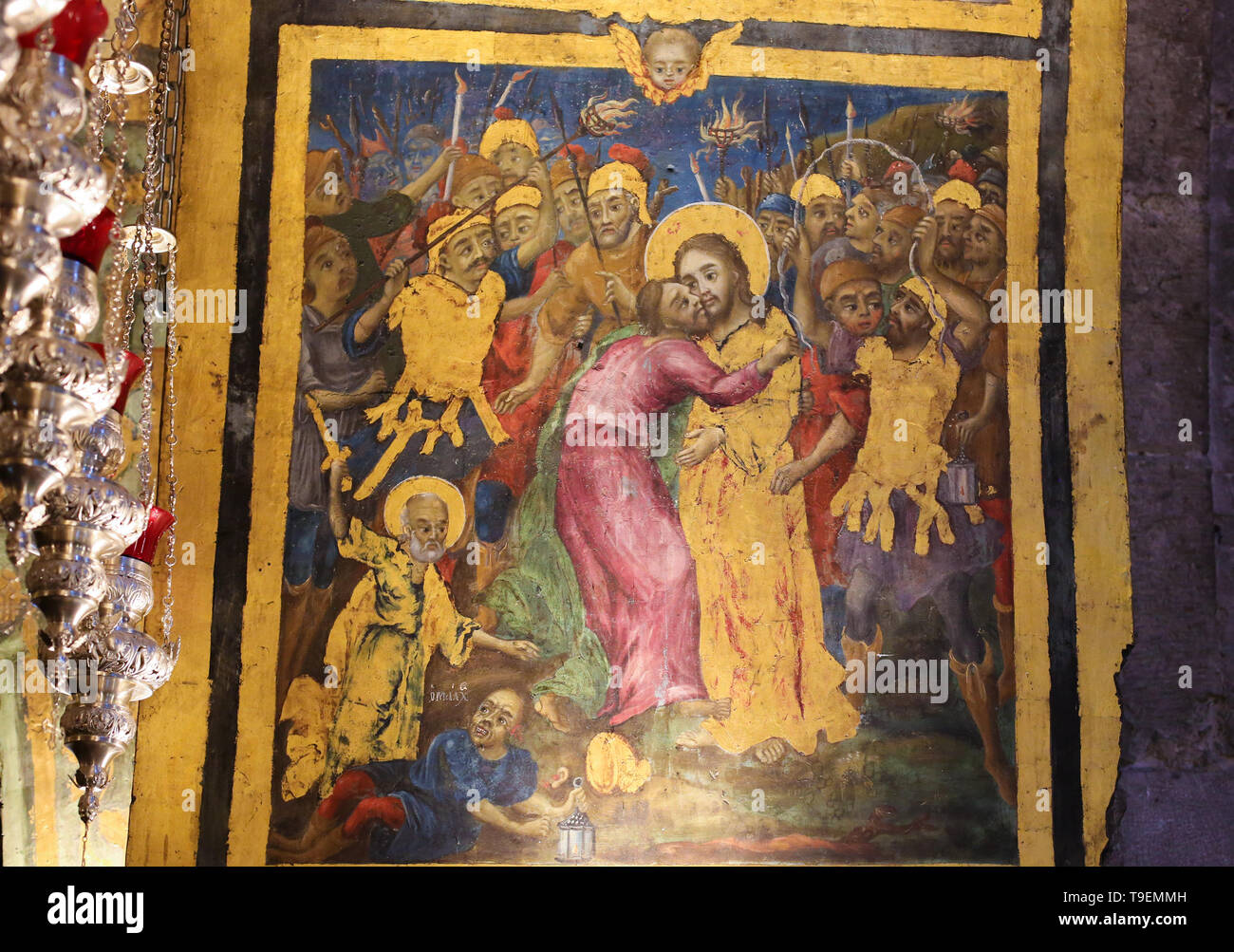 Fresque grecque orthodoxe dans l'église du Saint Sépulcre à Jérusalem, représentant Judas Iscariot trahissant Jésus avec un baiser Banque D'Images