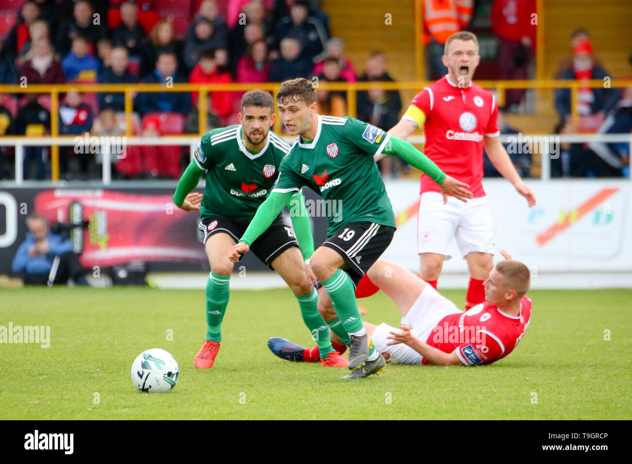 EOGHAN STOKES de Derry City FC au cours de la Ligue Airtricity entre Sligo Rovers & fixture Derry City FC Banque D'Images