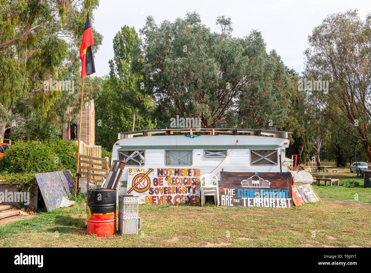 L'ambassade tente des Autochtones à Canberra où les militants résidant prétendre représenter les droits politiques des Australiens autochtones. Banque D'Images