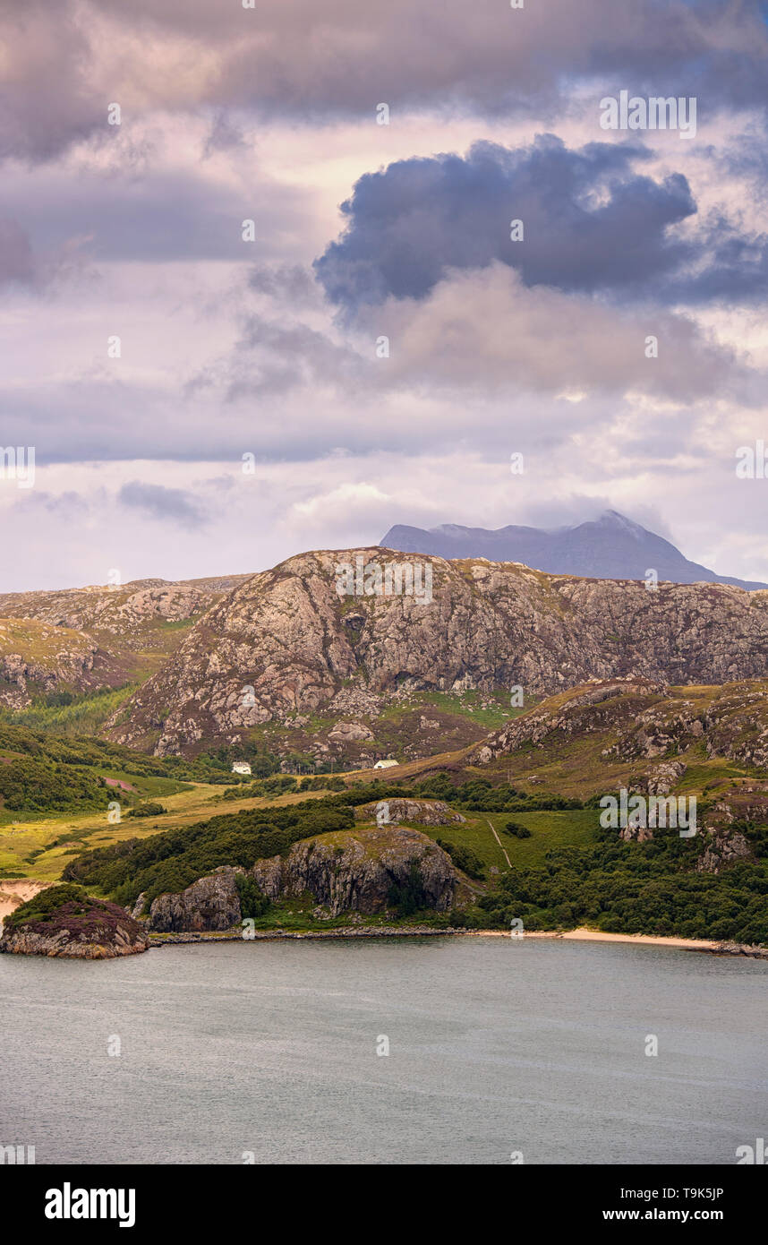 Gruinard Bay le long de la côte nord 500 route touristique près de laide à Wester Ross, Ecosse Banque D'Images