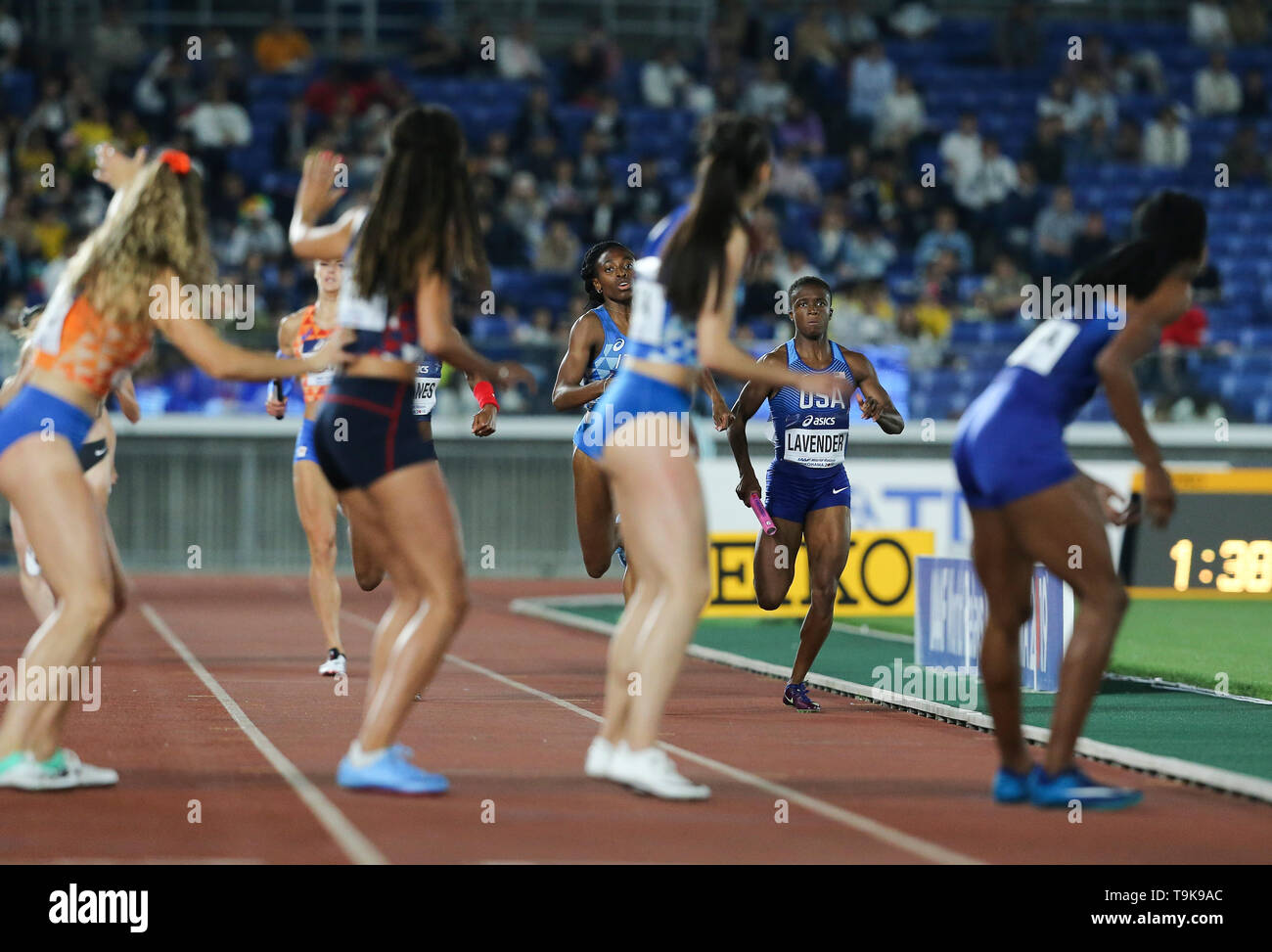 YOKOHAMA, Japon - 10 mai : La Jordanie Lavande de l'USA dans le relais féminin 4x400m durant le jour 1 de la Finale Mondiale 2019 championnats de relais au Nissan Stadium le samedi 11 mai 2019 à Yokohama, au Japon. (Photo de Roger Sedres pour l'IAAF) Banque D'Images