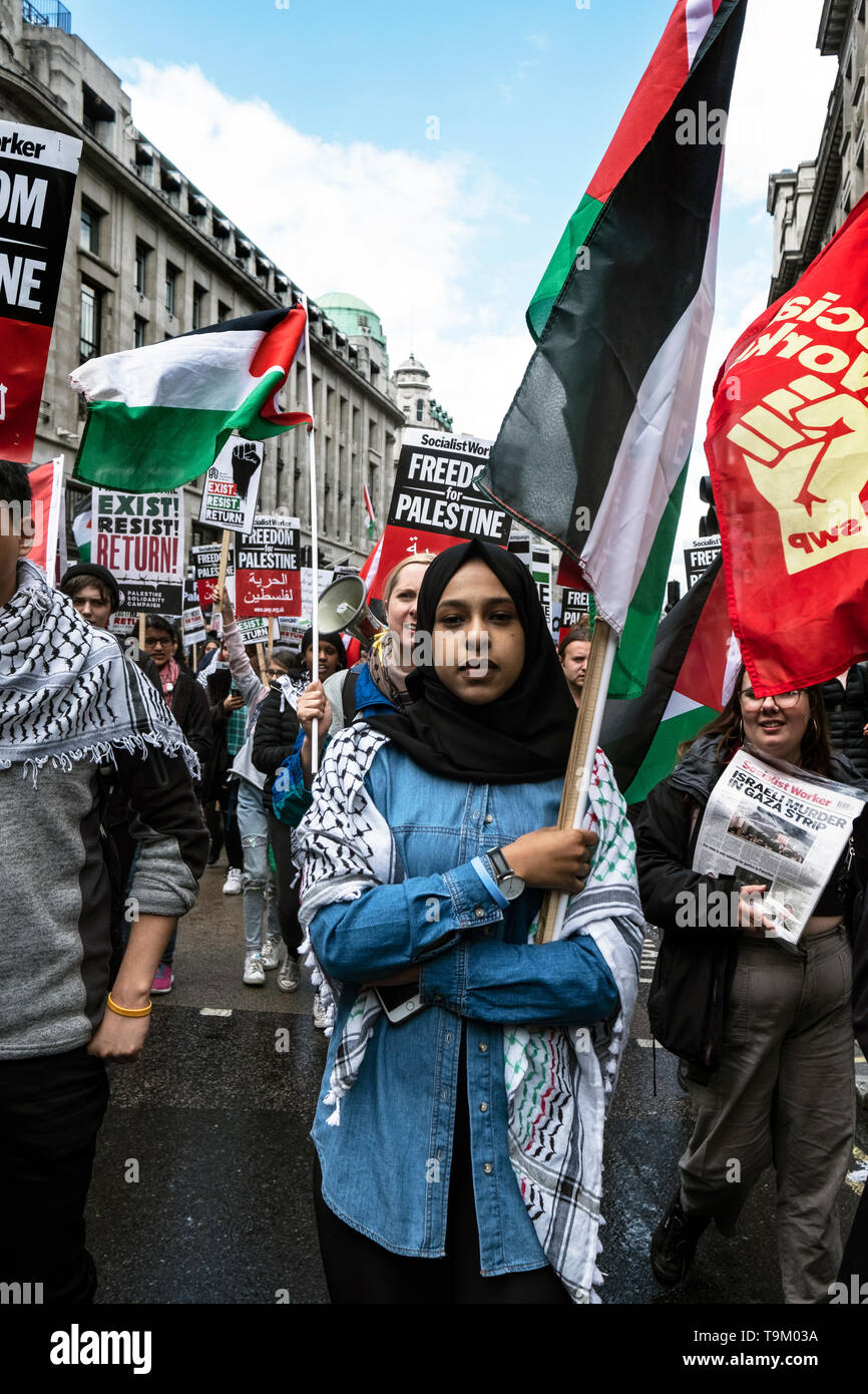 Manifestation palestinienne et rallye à travers le centre de Londres quelques jours avant Jour de la Nakba. La protestation a été appelant à mettre fin à l'oppression israélienne et siège de Gaza et la justice et la reconnaissance des droits des Palestiniens, y compris leur droit au retour. Ils ont demandé aux gens de boycott d'Israël et d'envoyer des dons pour l'aide médicale pour la Palestine. Londres 11 mai 2019 Banque D'Images