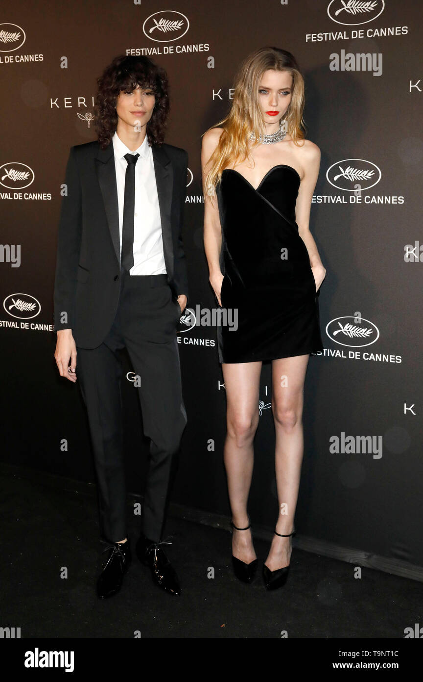 Mica Arganaraz et Abbey Lee à l'Kering et Festival du Film de Cannes Dîner officiel au cours de la 72e édition du Festival de Cannes à la place de la Castre le 19 mai 2019 à Cannes, France Banque D'Images